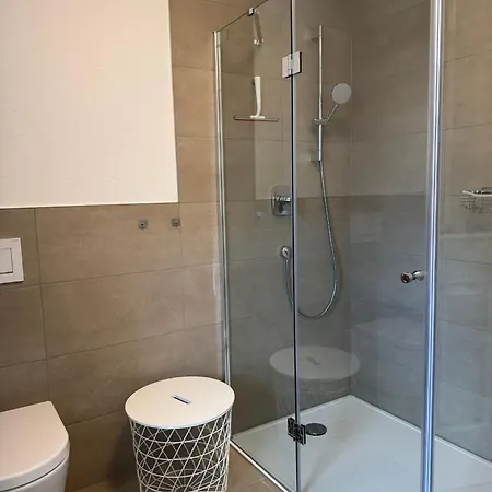Апартаменты Stilvolle Nahe Biberach & Laupheim Bis Zu 4 Gaeste Шеммерхофен